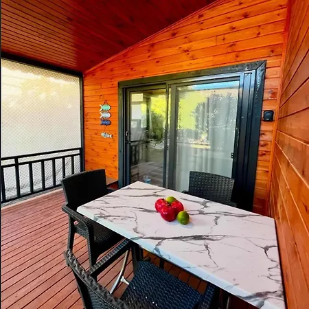 Charming Wooden House With Access To A Large Garden *